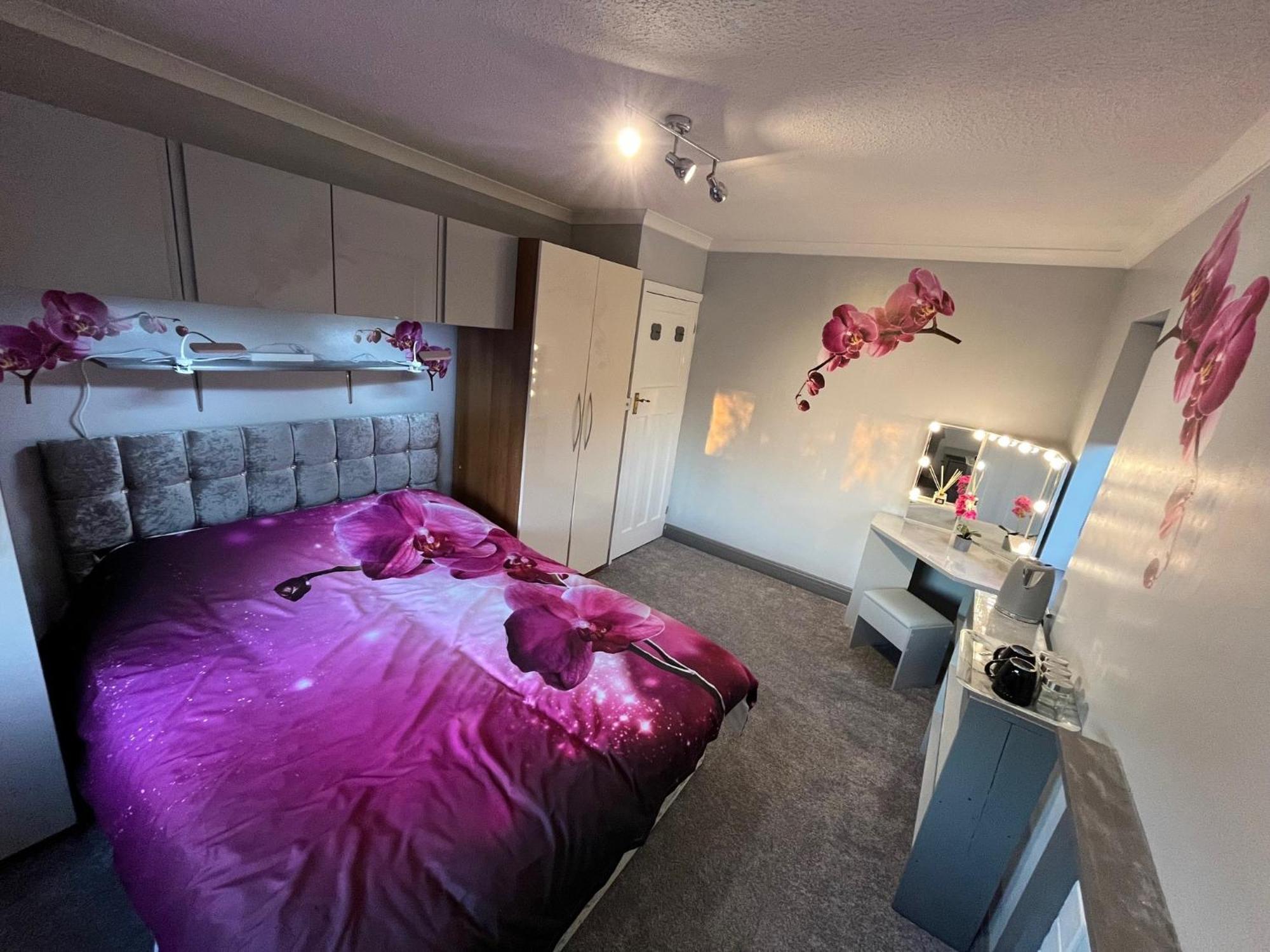 Willow Ridge - A Large Country House With 3 Rental Rooms Clutton Kültér fotó